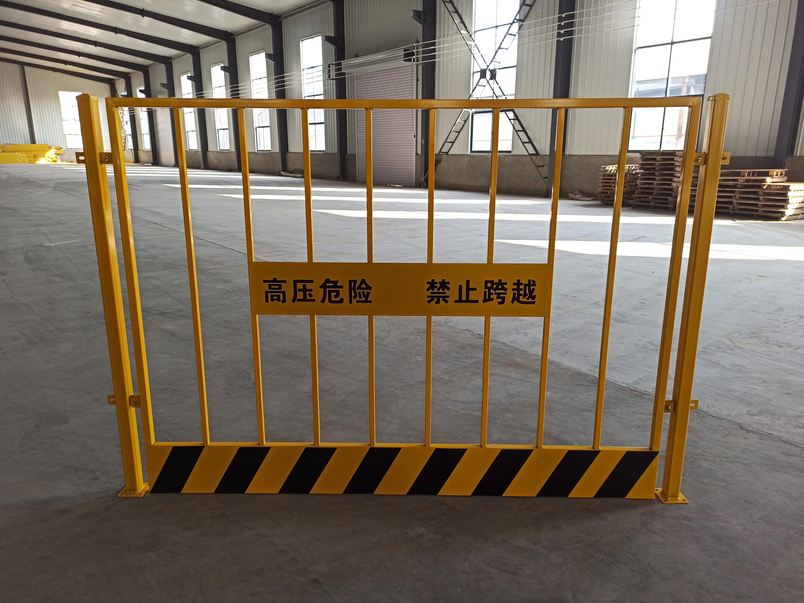 安全圍欄在建筑工地的應用與重要性